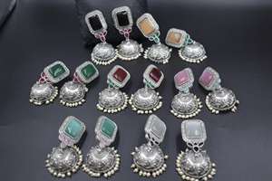 Pendiente de plata de alta calidad con aspecto de piedra igual, joyería Jhumka para mujeres y niñas - Product Image 5