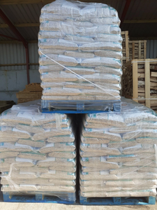 Granulés de bois de qualité supérieure de 6 mm pour système de chauffage |   Grand sac ou sacs de 15 kg |   Bois de chêne/pin énergétique avec 0,5 % de cendres et d'humidité - Product Image 4