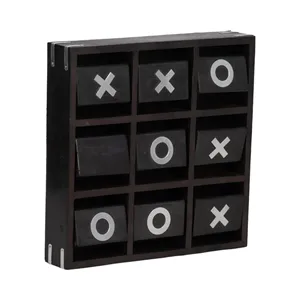 Tablero de madera de buena calidad con tira de metal Tic-Tac-Toe para niños de Target World - Product Image 1