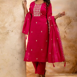 Trajes de diseñador indio paquistaní Salwar Kameez para mujer Materiales de telas Premium para ocasiones especiales - Product Image 1