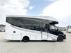 Ventes Perfect-Auction pour les véhicules neufs et d'occasion : Nouveaux camping-cars N-e-w-m-a-r Free-dom Aire 2515 2026 prêts à être expédiés - Product Image 1