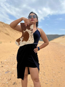 Garniture en cuir de fourrure de vachette véritable bas de Noël en cuir avec et clous dorés rustique Boho décor à la maison bas d'arbre de Noël - Product Image 5