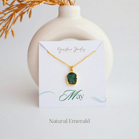 Collier avec pendentif en pierre de lune arc-en-ciel naturelle brute plaqué or 24 carats, charme personnalisé, pierre de naissance de juin