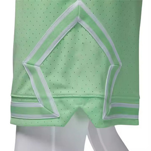 กางเกงวิ่งขาสั้นผ้าฝ้ายโพลีเอสเตอร์เอวยางยืดระบายอากาศได้ดีเอวสูงสำหรับผู้ชายชุดฝึกฟิตเนสยิมฟิตเนส - Product Image 3