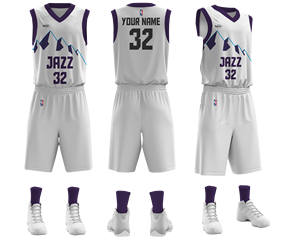 ชุดบาสเก็ตบอลผ้าตาข่ายสีขาวของผู้ชายสำหรับวัยรุ่นและผู้ใหญ่เสื้อบาสเก็ตบอลเสื้อบาสเก็ตบอลผ้าโพลีเอสเตอร์แห้งเร็วพิมพ์โลโก้และหมายเลขที่กำหนดได้เอง - Product Image 1