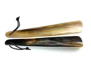 Chausse-pied en corne de buffle naturelle authentique avec un design artisanal traditionnel de luxe pour la chambre à coucher, le placard et les voyages - Product Image 3