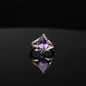 แหวนเงินแท้ 925 ดีไซน์เรียบหรู ประดับพลอยแอมเมทิสต์ทรงลูกแพร์ ของขวัญวันครบรอบแต่งงาน/หมั้น สัญลักษณ์คริสเตียน เดือนกุมภาพันธ์ - Product Image 1