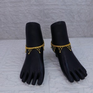 Tobillera Tradicional Chapada en Oro para Mujer, Joyería Étnica para Pies, Estilo Bollywood Clásico y de Moda para Bodas Indias - Product Image 1