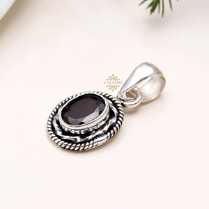 Pendentif en argent sterling 925, style vintage, forme ovale, pierre précieuse grenat naturel, bijoux bohèmes faits à la main, cadeau parfait pour elle - Product Image 2