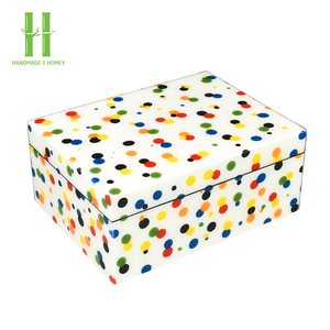 Hot Seller Laque Boîte Bijoux et Stockage OEM Conception Personnalisée À La Main au Vietnam Usine À La Main Meilleur Prix - Product Image 6