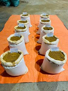 Calidad superior Nueva cosecha Cassia Canela Polvo Estilo seco Tipo de procesamiento crudo Precio bajo de Vietnam - Product Image 6