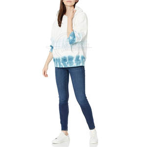 เสื้อมีฮู้ดสำหรับผู้หญิงเสื้อผ้าใส่สบายสำหรับฤดูหนาวปรับแต่งโลโก้ด้านหน้าและปกเสื้อมีฮู้ด - Product Image 3