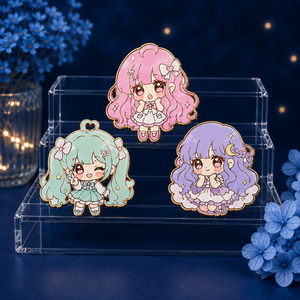 Pins en émail dur personnalisés Kawaii Anime, badges de revers mignons Chibi pour sac à dos, veste, sac Ita, cadeaux de collection personnalisables - Product Image 1