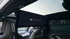 2023 i7 xDrive60 Paquetes M Sport y Executive, Interior Mocha, Mayormente sin modificar - Product Image 6