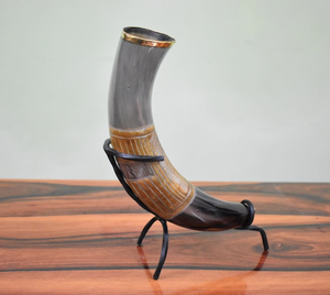 Corne à boire artisanale en os de vache viking, écologique, de haute qualité, fabriquée en Inde, en matériaux organiques, avec logo personnalisé, cadeau d'affaires - Product Image 3