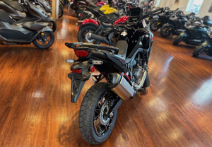 Motocicleta Deportiva Estándar Disponible en Stock con Cilindrada de 1000-1500cc y Velocidad Máxima Superior a 80km/h - Product Image 3