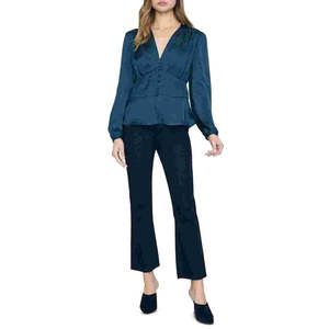 Camicetta in Raso Verde Romantico da Donna Sanctuary, Top Formale da Ufficio Preferito con Motivo Ricamato e Colletto Alto, Taglie XS e XL - Product Image 1