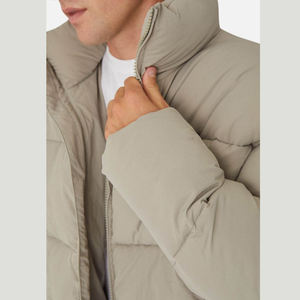 Fabricant Offre Spéciale vestes d'hiver pour hommes Logo personnalisé Veste d'hiver rembourrée en duvet rembourré pour hommes en velours côtelé - Product Image 3