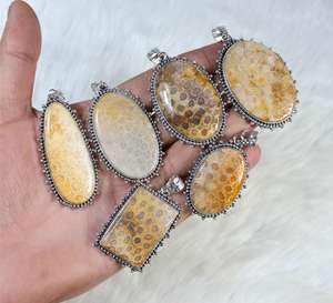Colgante de collar de piedras preciosas de Coral fósil de alta calidad, suministro de joyería hecho a mano, colgante de tamaño y forma de mezcla Chapado en plata para mujer - Product Image 4