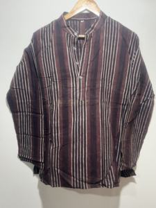 Kurta Corta de Manga Larga Negra de Alta Calidad 100% Algodón para Hombre |   Estampado a mano con rayas, estilo artesanal clásico - Product Image 1