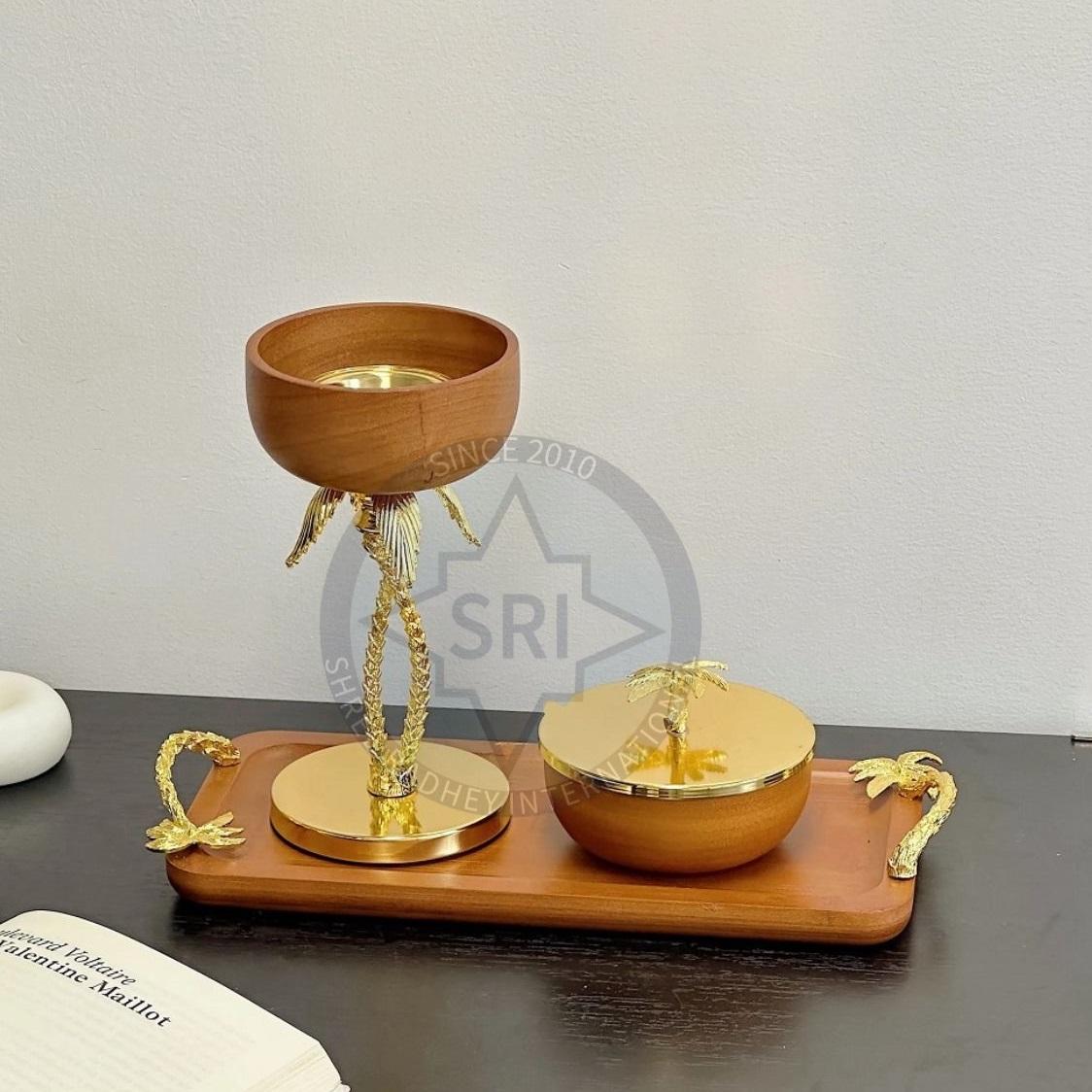 สีน้ำตาล