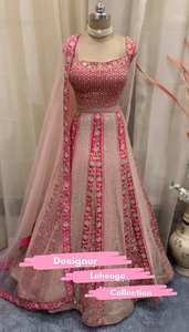 Conjunto Tradicional de Lehenga Choli Largo hasta el Suelo con Bordado Pesado y Pedrería, y Dupatta Nupcial para Fiestas y Ocasiones Especiales, de Secado Rápido - Product Image 2