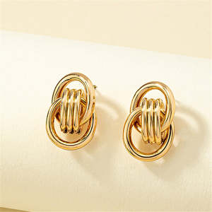 ต่างหูแบบติดหู Abbott สำหรับทุกเพศ ขนาด 25 มม. สีทอง น้ำหนัก 35 กรัม ผลิตจากโลหะผสมสังกะสี เหมาะสำหรับโอกาสอื่นๆ รูปทรงอื่นๆ - Product Image 2