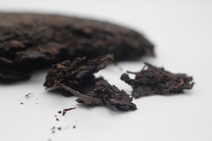 Высококачественный Китайский традиционный чай Юньнань в форме пирога пуэр, ферментационный чай пуэр - Product Image 4