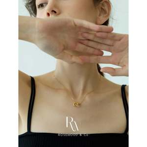 Collana da Donna Minimalista Placcata Oro 18K con Ciondolo a Serpente in Zirconi e Strass, Perle Imitazione, Impermeabile, per Uso Quotidiano - Product Image 2