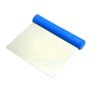 Dinc Kitchen Grattoir/Coupe-pâte en acier inoxydable durable, compatible lave-vaisselle, 12x9 cm - Product Image 1