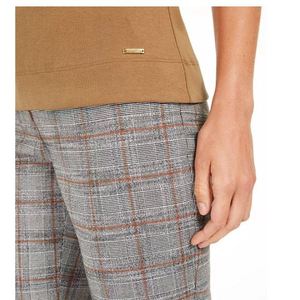 T-shirt Basic a Maniche Corte da Donna Calvin Klein 100% Cotone Jersey Traspirante Leggero con Decorazione a Diamante Marrone Taglia S - Product Image 3