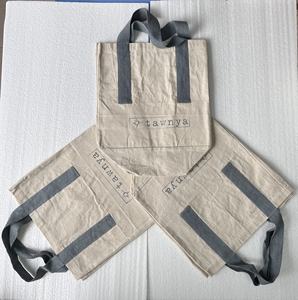 Sacs à cordon et fourre-tout faits à partir de toile de coton tissu avec corde et poignée teints à des fins de revente. - Product Image 3