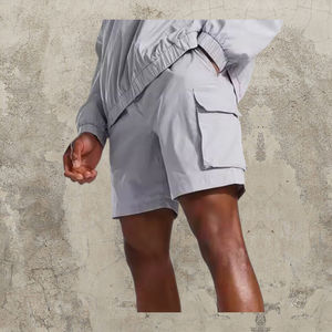 Ropa de calle personalizada, chándal ligero para hombre, conjunto de ropa deportiva de 2 piezas, cortavientos de nailon para gimnasio, conjunto de pantalones cortos Unisex de 2 piezas - Product Image 2