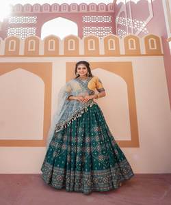 Lehenga Choli Blouse Designs Image: Explorez des combinaisons de design uniques-Un succès dans les magasins de vêtements pour femmes - Product Image 2