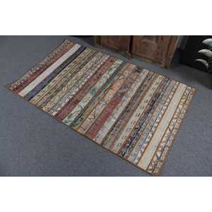 Alfombra Turca de Lana de 3x5.1 pies, Ecológica, Vintage, con Diseño de Parches Azules y Rojos, con Base de Látex - Product Image 3