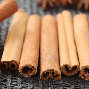 Bâtons de cannelle de Cassia entiers, bruts, naturels et séchés, d'origine vietnamienne, pour épices parfumées, infusion de thé saine et cuisine culinaire, vente en gros - Product Image 6