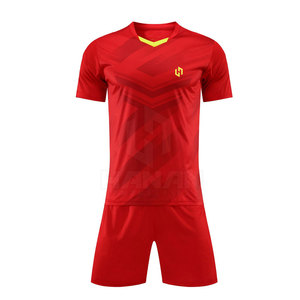 Vente en gros Ensemble de vêtements de football personnalisés Maillots et shorts de football pour hommes et jeunes Uniformes pour équipes - Product Image 1