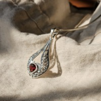 Pendentifs Cœur Grenat en Argent Sterling 925 Oxydé, Style Religieux, Motif Filigrane, Qualité Supérieure, Unisexe