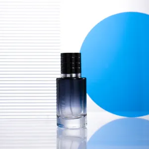 Flacone di profumo vuoto in vetro trasparente riutilizzabile di alta qualità da 30ml di lusso con Spray e tappo