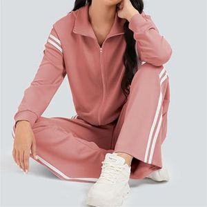 Ensemble de survêtement pour femme à deux pièces, coupe ajustée, à capuche, imprimé personnalisé, avec chemise à manches longues et pantalon - Product Image 6