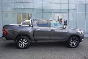 2017 Toyota HILUX Double CAB Executive, ที่นั่งดีเซลหนังแท้สีดำแร็คหลังคาอลูมิเนียมอัลลอยด์ - Product Image 4