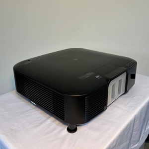 Disponible dès maintenant - Projecteur EB-PU2010B 10K WUXGA - FAIBLE NOMBRE D'HEURES UTILISÉES - Product Image 4