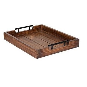 Juego de bandejas para servir café, aperitivos, frutas y frutas secas de madera de nogal rectangulares personalizadas de la mejor calidad con asas de metal dorado. - Product Image 5