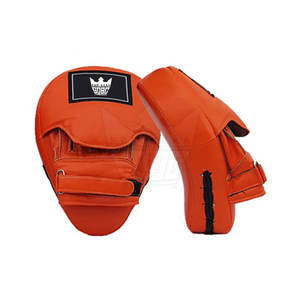 Mitaines de boxe incurvées en cuir avec logo personnalisé imprimé, gants de MMA anti-humidité à fermeture auto-agrippante - Product Image 5