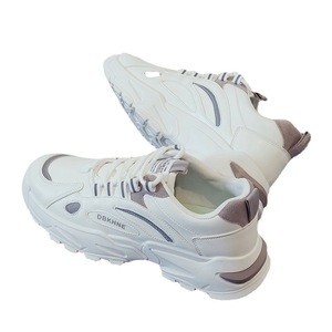 Nuevo estilo de verano, zapatos deportivos informales de moda, zapatos de hombre a la moda, versátiles para correr y actividades deportivas informales - Product Image 6
