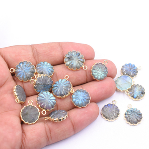 Pendentif rond en labradorite fait à la main, plaqué or 14K et 18K, en laiton sculpté, pour la fabrication de bijoux (bracelets et colliers) - Product Image 5