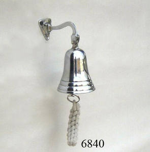 Campana de barco de latón náutico de diseño antiguo, pulido, grabado, Marina de EE. UU., a la venta, campanas de latón náuticas personalizadas a la venta, al mejor precio - Product Image 4