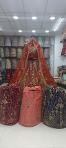 Elegante Lehenga Choli de Novia |   Lehenga de Novia Bordada de Diseñador |   Traje Tradicional Indio para Bodas |   Exclusivo Lehenga Nupcial - Product Image 4