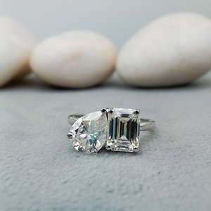 Anillo de Compromiso y Boda Personalizado con Moissanita VVS Solitario de Lujo en Oro de 14k, Plata 925 y Oro de 18k para Aniversarios y Fiestas, 100% a la Moda - Product Image 1
