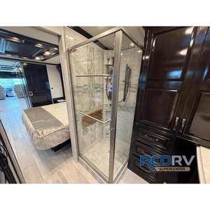 Nouveau camping-car Newmar Dutch Star 4325 2026 avec réservoir d'eau potable de 105 gallons et lave-linge/sèche-linge - Product Image 4